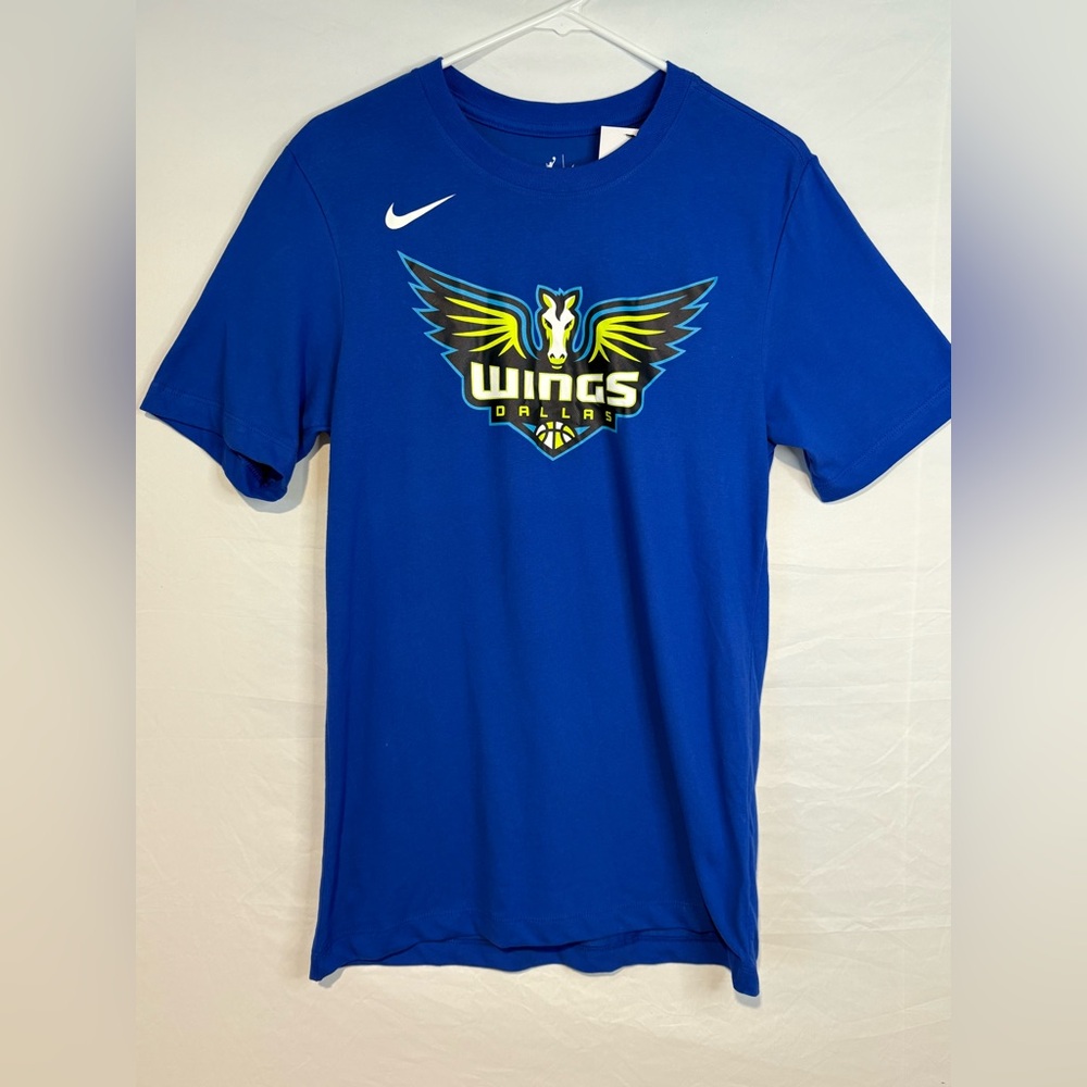 NWT The Nike Tee Men’s Dallas Wings WNBA Dri-Fir T-Shirt Size S